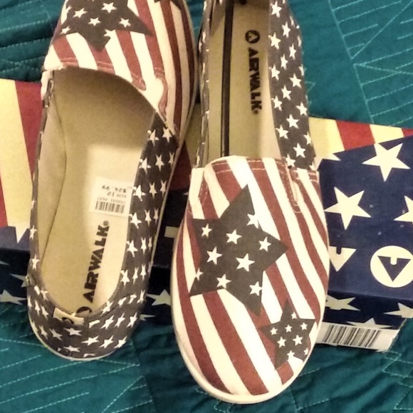 Airwalk Shoes - Airwalk Stars and Stripes Slide On Shoes
